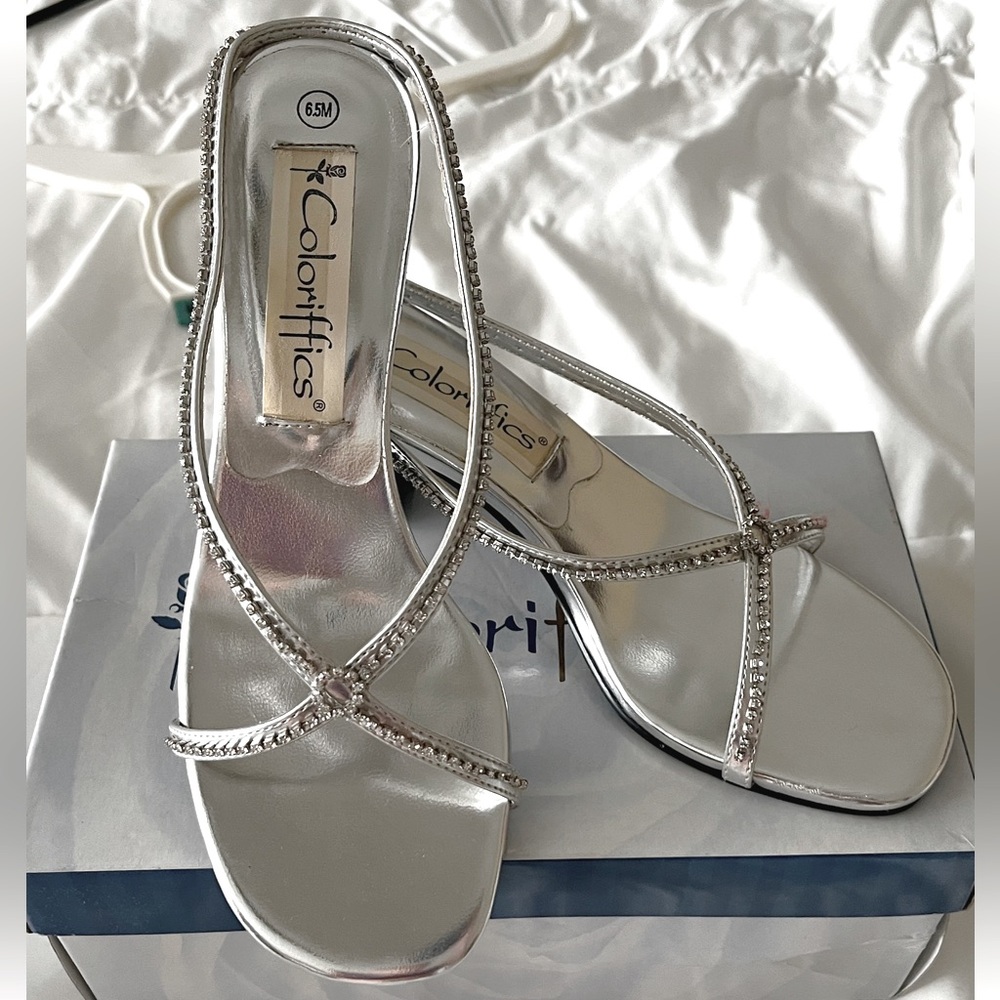 Formal strappy shoes with rhinestone detail